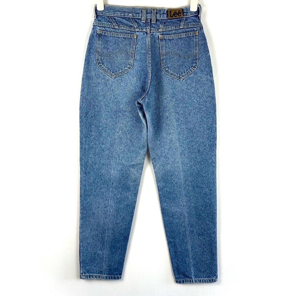 Vintage Lee High Rise Blue Jeans in a Light Blue Stone Wash • Ankle Cut • Small